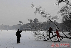 今冬初雪留个影