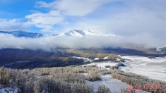 雪后初晴云变幻